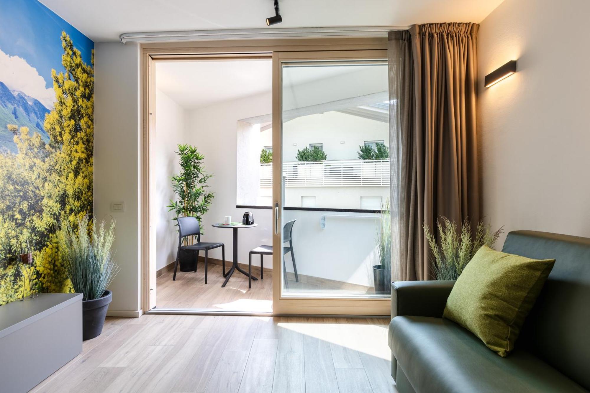 Boutique Apartments By Annalisa Torbole Sul Garda Exterior photo