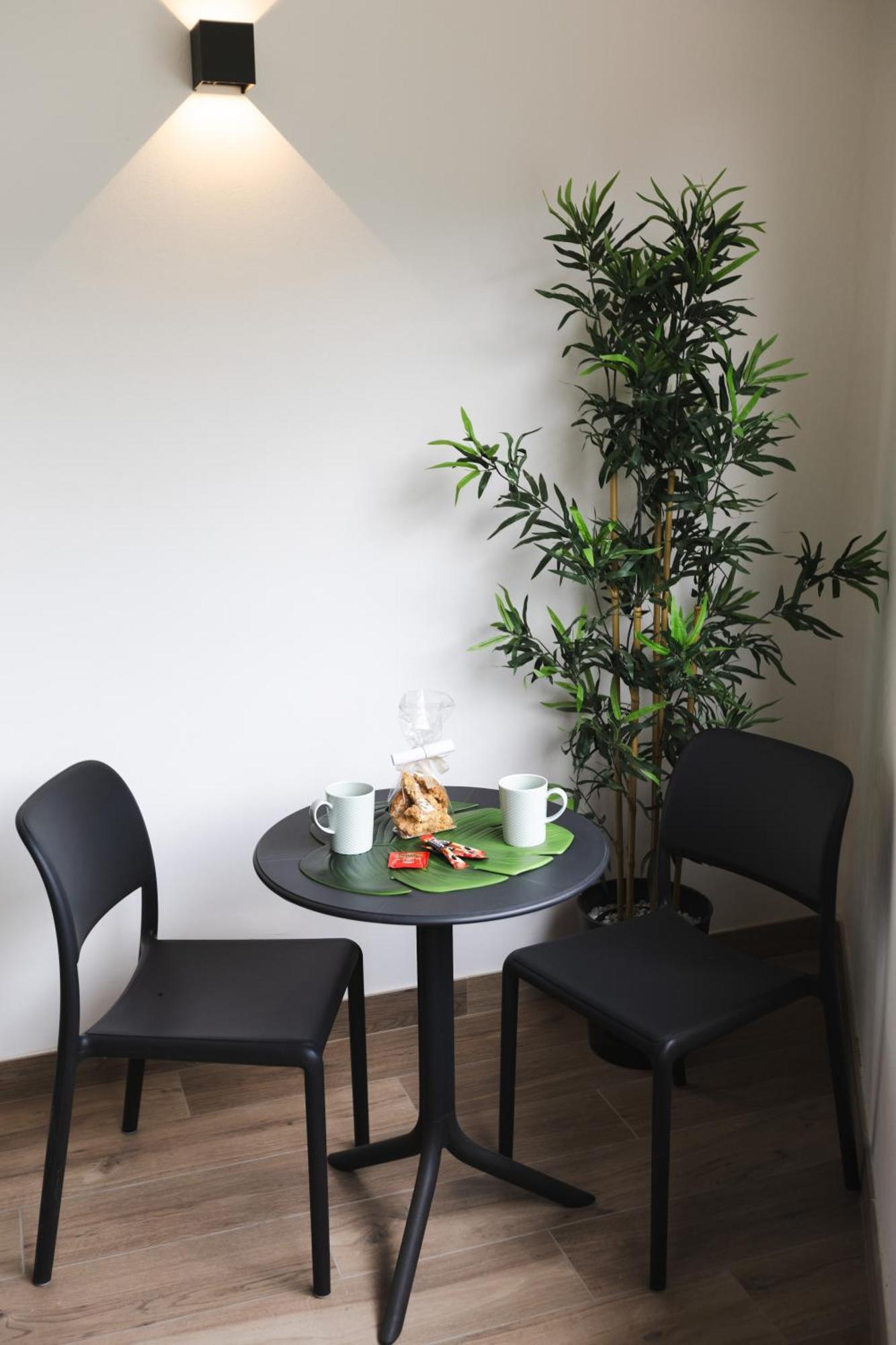 Boutique Apartments By Annalisa Torbole Sul Garda Exterior photo